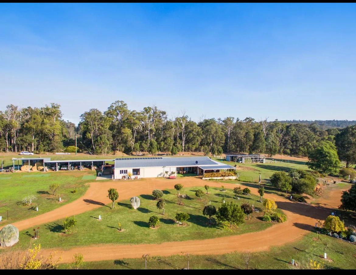Jarrah Glen Cabins Nannup Kültér fotó